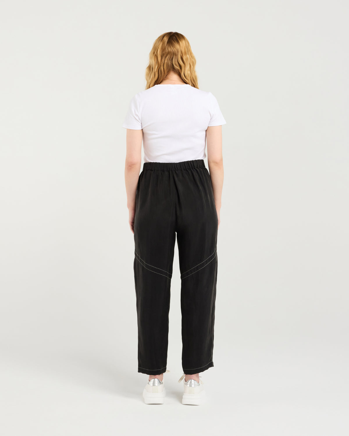 Lilith Pant