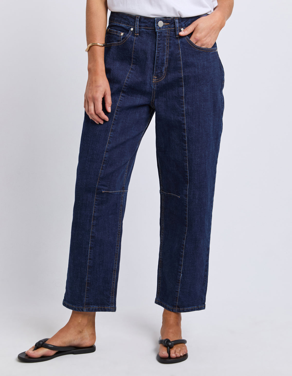 AMBROSE BARREL JEAN | Indigo