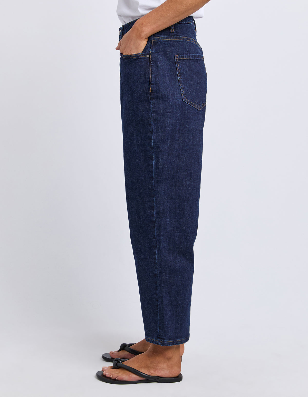 AMBROSE BARREL JEAN | Indigo