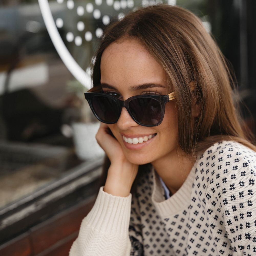 LILA GRACE | MIDNIGHT BLUE - Sunglass Readers l Magnifying +1.5