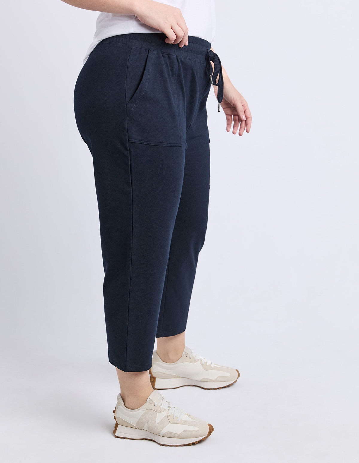 Sutton Pant | Navy