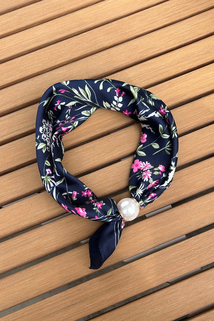 Pearl Fasten Bow Scarf | Flora Belle