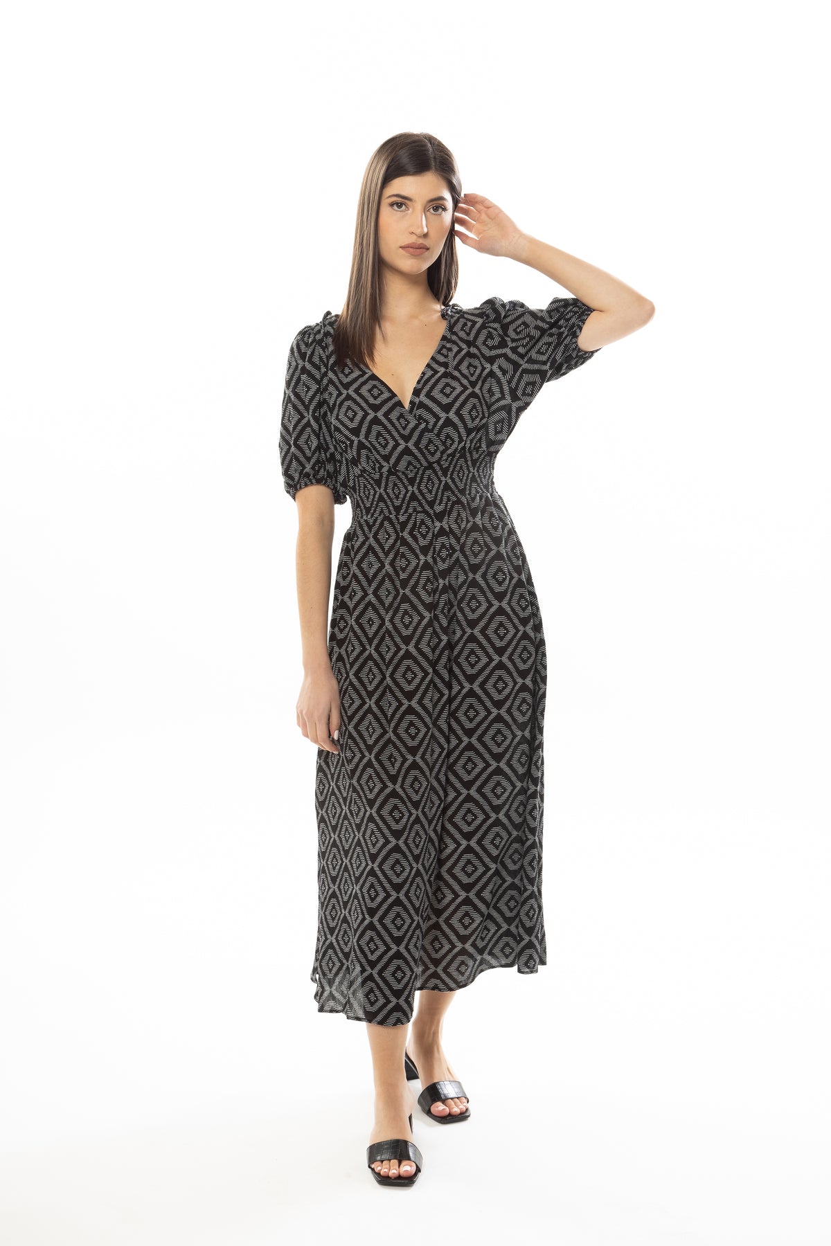 Skillful Midi Dress - Mono Stitch