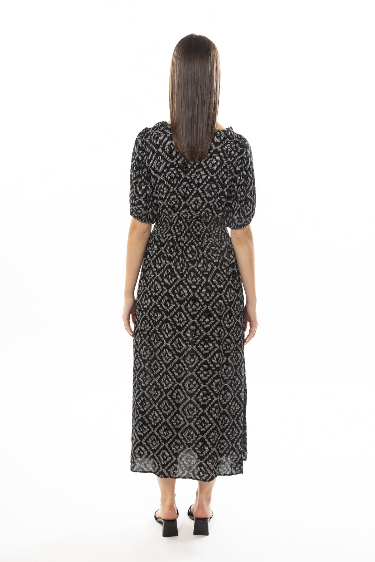 Skillful Midi Dress - Mono Stitch