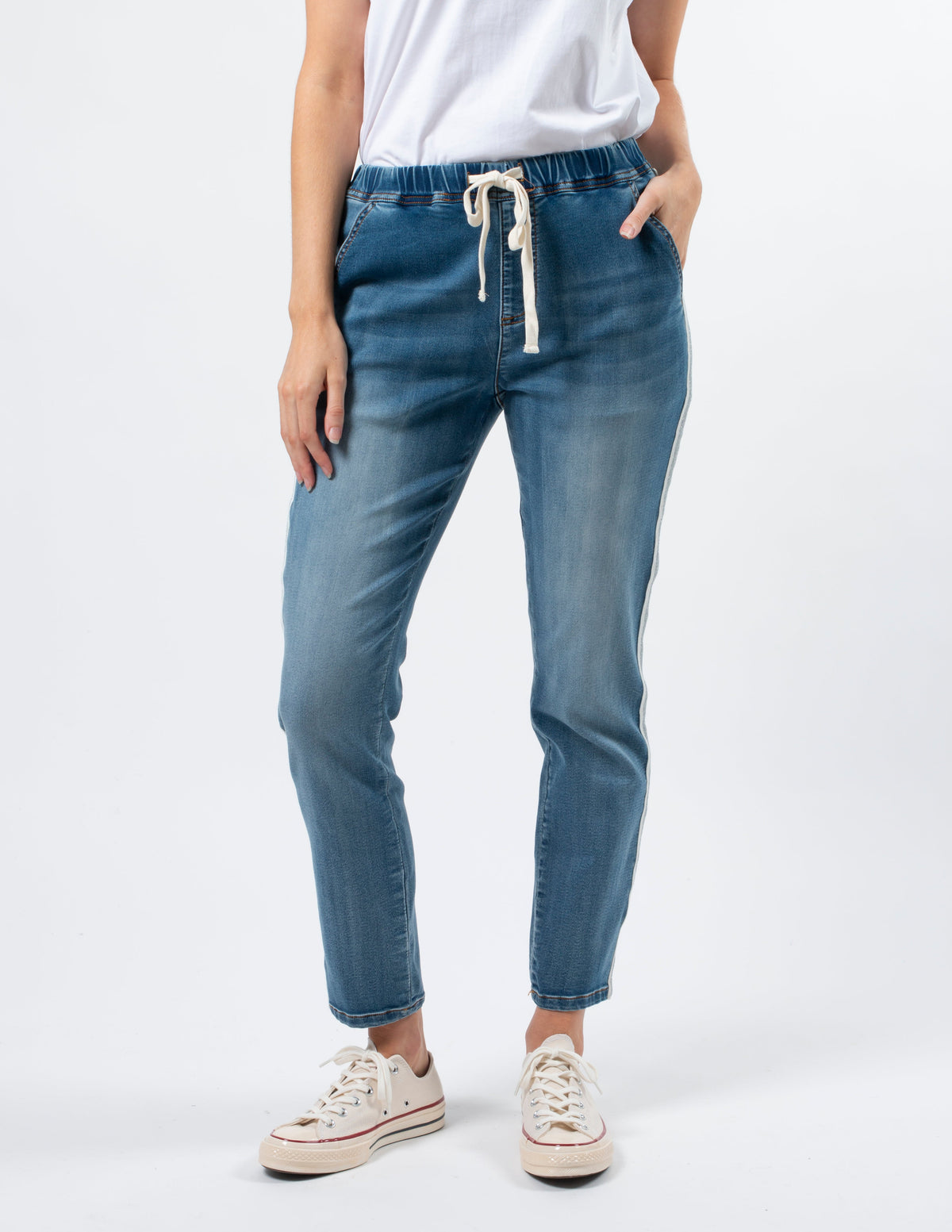 Tavi Jean | Mid Blue w Silver Stripe