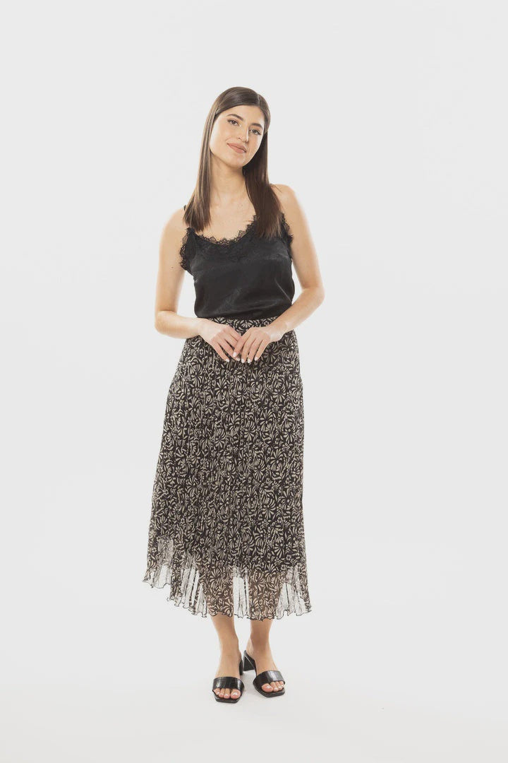 Enticing Pleated Skirt - Black Cream Print