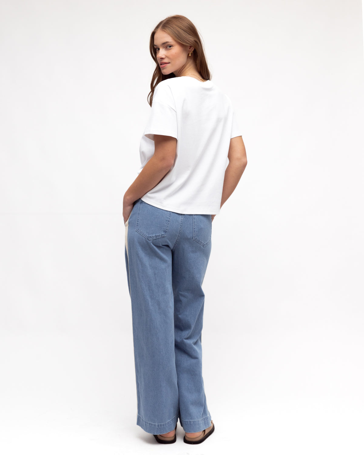 Wide Leg Jeans with Stripe - Light Wash