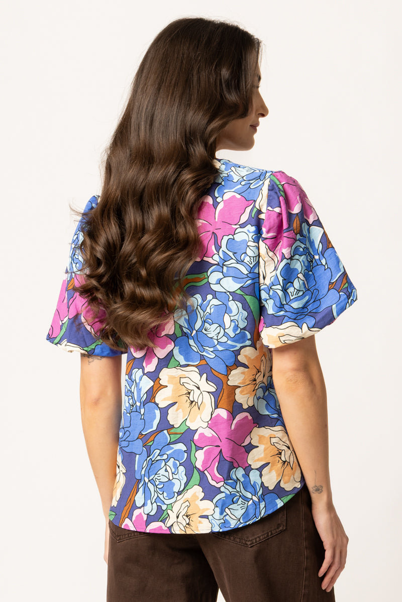 Knowing Top | Blue Mirage