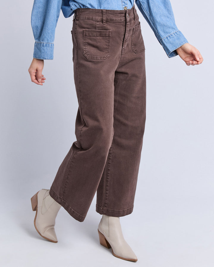 Delphi Front Pocket Jean  | Chocolate