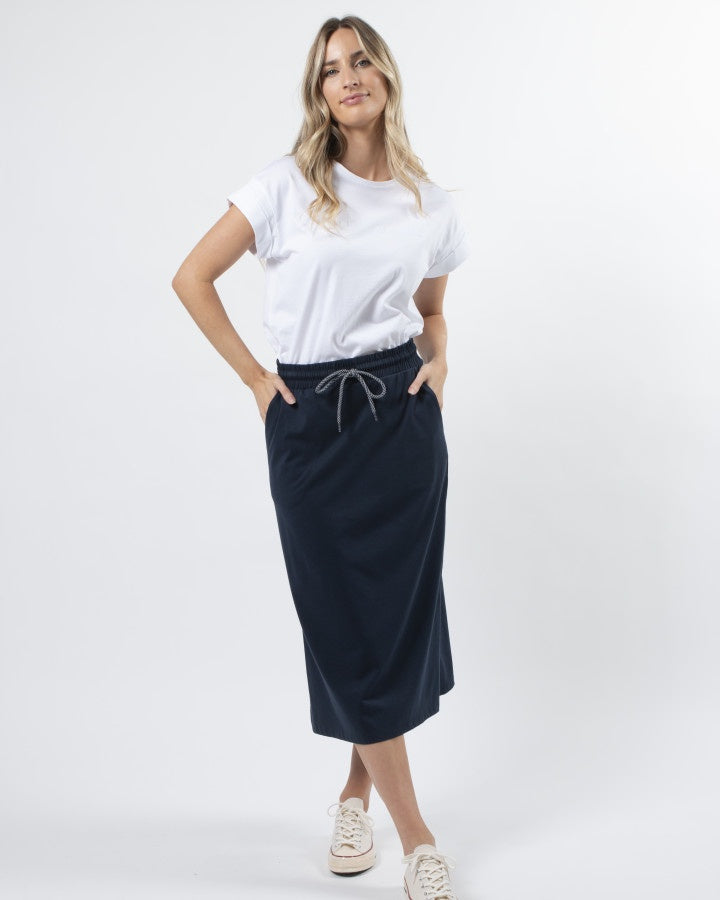 Essential Skirt - Navy